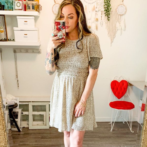 The House Of Gentry Dresses & Skirts - Micro-Leopard Print Smocked Dress